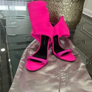 Giuseppe zanotti ankle cuff sandals